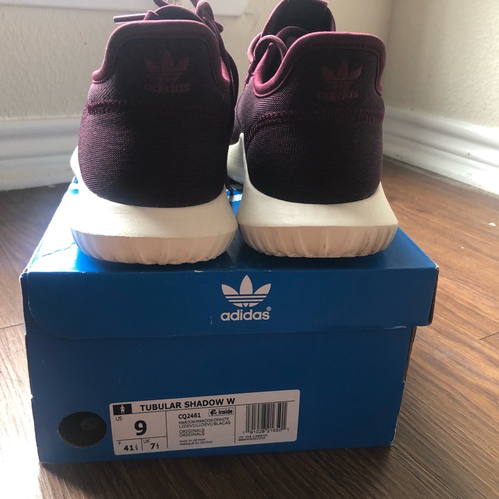 Adidas Maroon Sneakers - Picture 4 of 4
